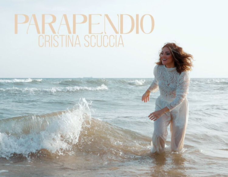 Cristina Scuccia con Parapendio da oggi in digitale e l'11 ottobre in radio