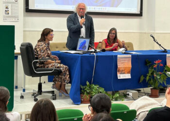 Modica, presentato il giallo “Assurdo ma vero” della giornalista e scrittrice Valentina Raffa