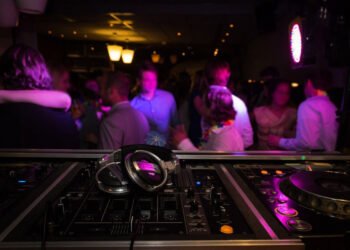 Ragusa, picchia la fidanzata all'uscita della discoteca