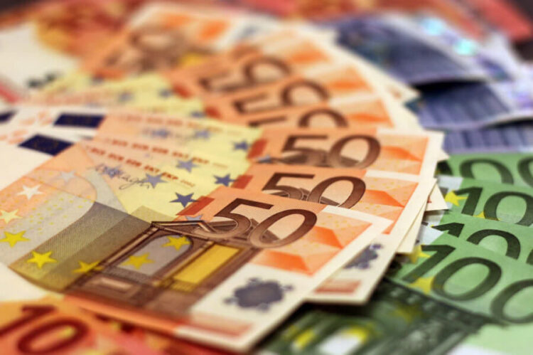 Ragusa, bonus povertà fino a 5 mila euro per le famiglie: a chi tocca e come averlo