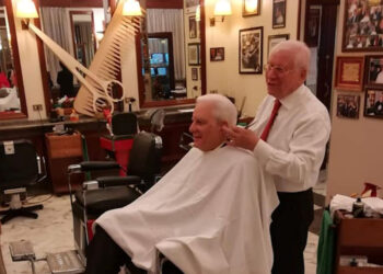 E' morto Franco Alfonso, il barbiere di Sergio Mattarella: aveva 85 anni
