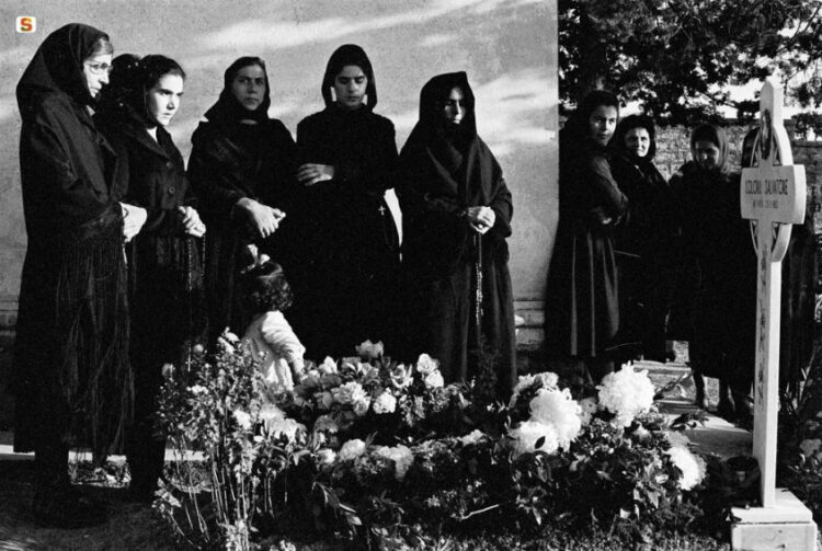 Il giorno dei morti in Sicilia tra dolore e festa... chi ti purtarru i murticieddi?