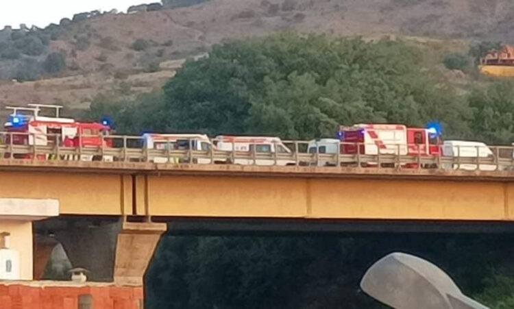 Incidente sull'autostrada Catania-Messina, muore un ragazzo: 4 feriti