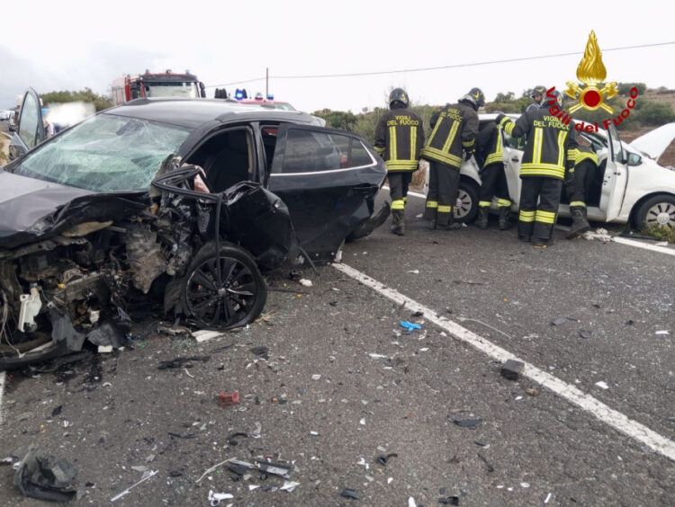 Grave incidente sulla Sp 13 Ragusa-Piombo, scontro tra due auto: ferite due donne
