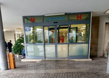 Grave incidente a Pozzallo, scontro tra auto e moto: 19enne in prognosi riservata