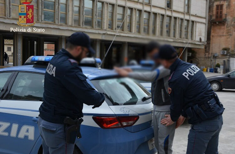 Ragusa, espulsi 40 stranieri irregolari