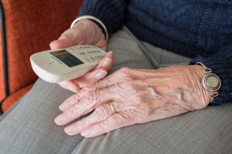 Modica, coppia di anziani rischia di perdere 7 mila euro per una truffa telefonica