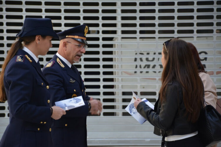 Ragusa 25 novembre, campagna della Polizia contro la violenza di genere
