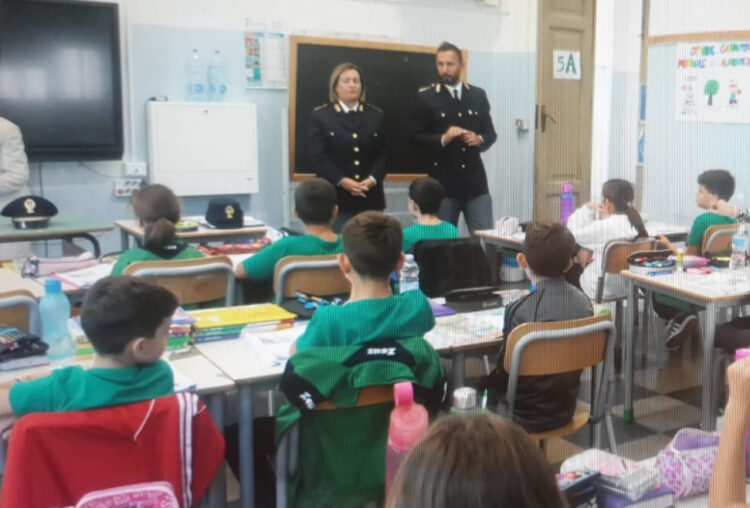 La polizia di stato incontra gli studenti delle scuole di Scoglitti e Vittoria