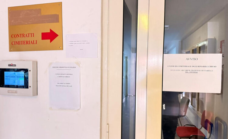 Disservizi da giorni all'ufficio cimiteriale di Vittoria