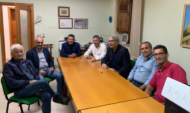 Zona artigianale di Zagarone e Centro comunale di raccolta rifiuti: confronto a Scicli