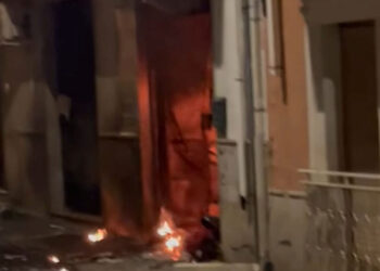 Comiso, esplosione nella notte in un'agenzia di pompe funebri