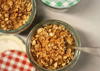 Dieta con avena per dimagrire e ridurre il colesterolo: menù e ricette
