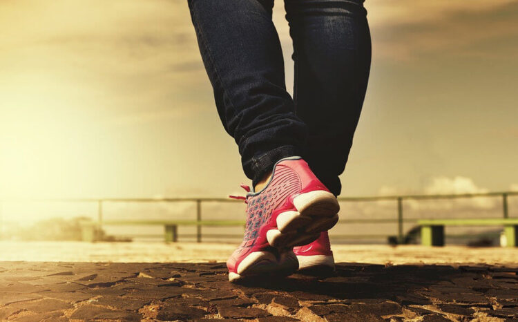 Camminare per perdere grasso addominale: mito o realtà?