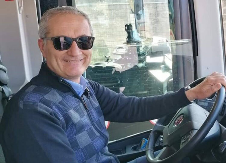 Salvo una donna che stava soffocando nel bus: Comune di Vittoria propone onorificenza per l'autista Rocco Conselmo