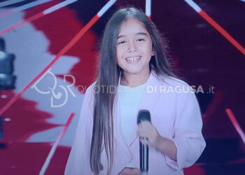 Vittoria celebra la giovane vittoriese: Flaminia incanta il pubblico di The Voice Kids su Rai 1