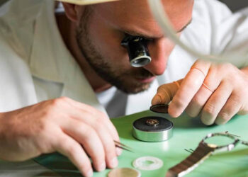 L'orologio da polso made in Modica, progettato e realizzato da Gabriele Aprile