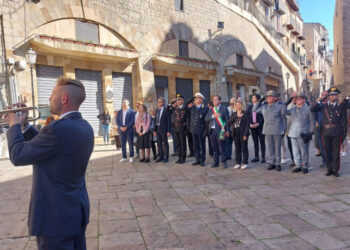 Gangi rende onore ai caduti di guerra e delle Forze Armate