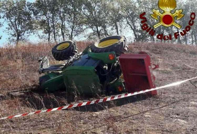 Si ribalta col trattore: muore Roberto Borgia di 50 anni