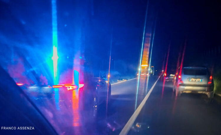 Incidente mortale a Vittoria, ciclista investito da auto