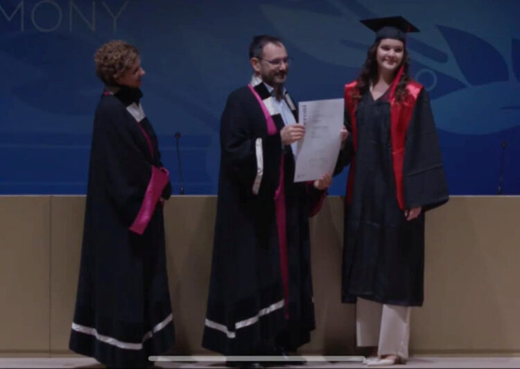 Naomi di Comiso è la più giovane laureata in Economia alla Bocconi di Milano