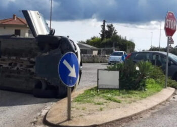 Incidente oggi a Modica: scontro tra due auto