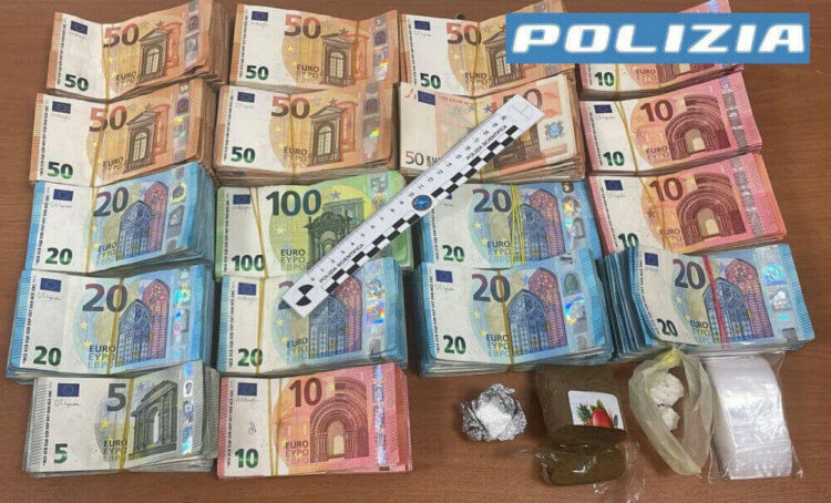 Market della droga in casa a Ragusa: confiscati beni per oltre 70 mila euro