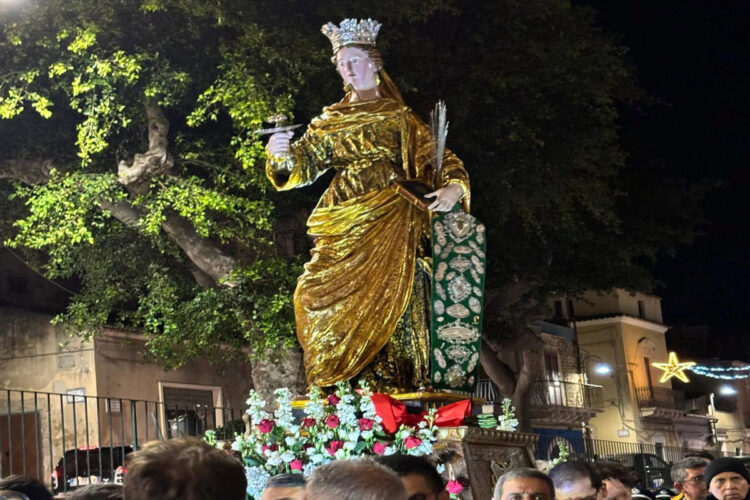 La processione di Santa Lucia a Comiso