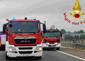Incidente sulla autostrada Palermo-Trapani, tir di bombole di gas fuori strada