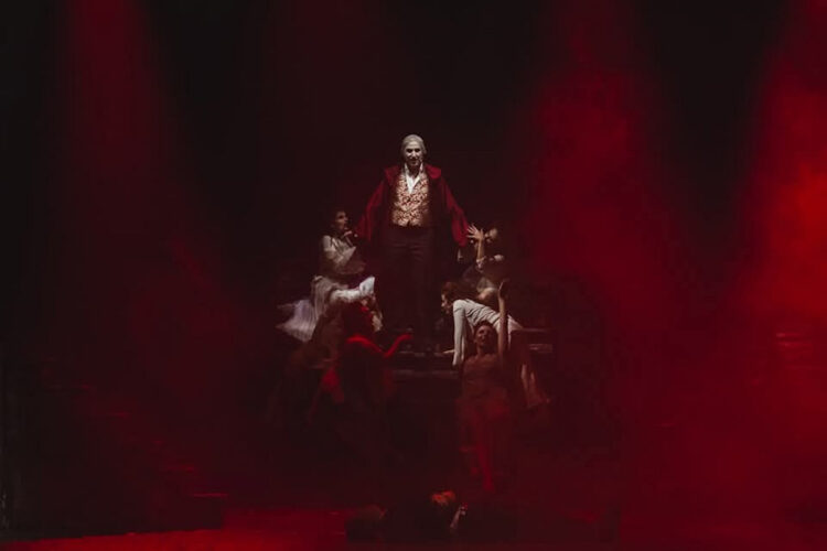 Catania, a grande richiesta ritorna Dracula