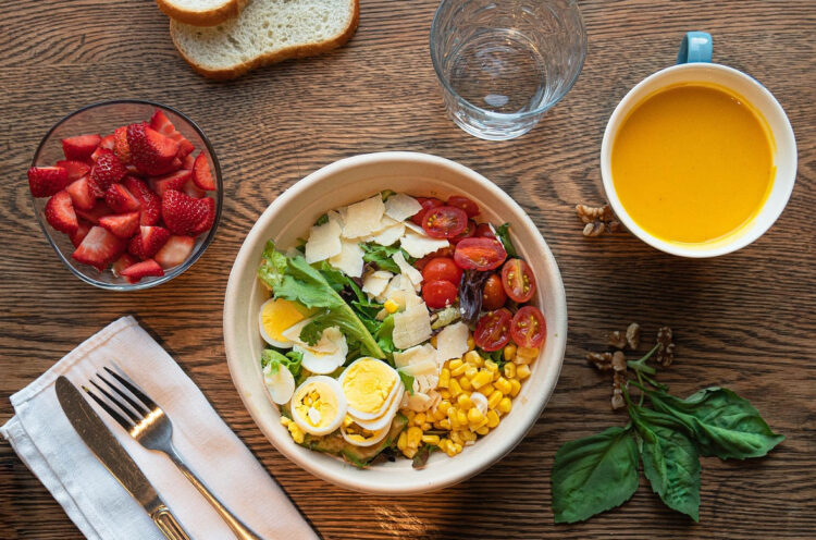 Dieta sgonfia pancia: cause, consigli e menù