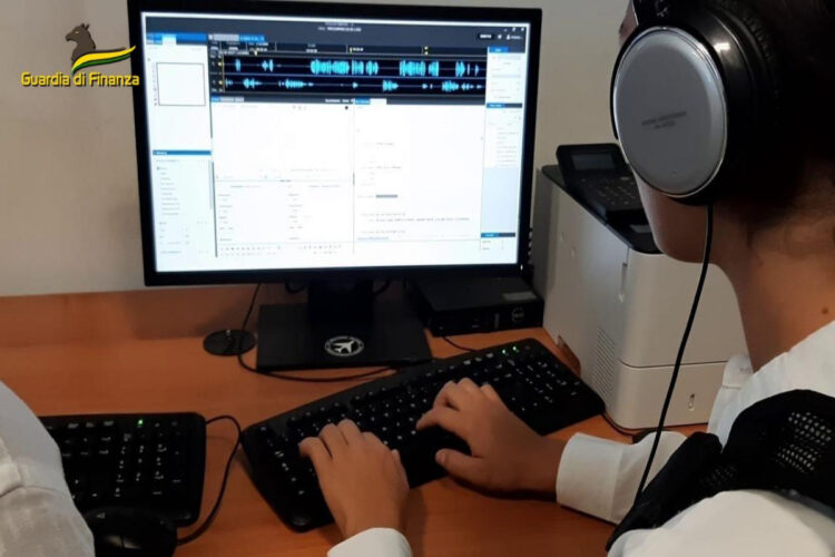 Traffico di droga tra Calabria e Sicilia: 8 misure cautelari e sequestri per 1,5 milioni di euro