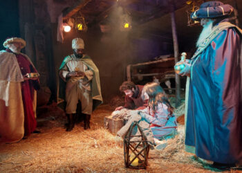 Gangi rivive la favola del presepe vivente da Nazareth a Betlemme