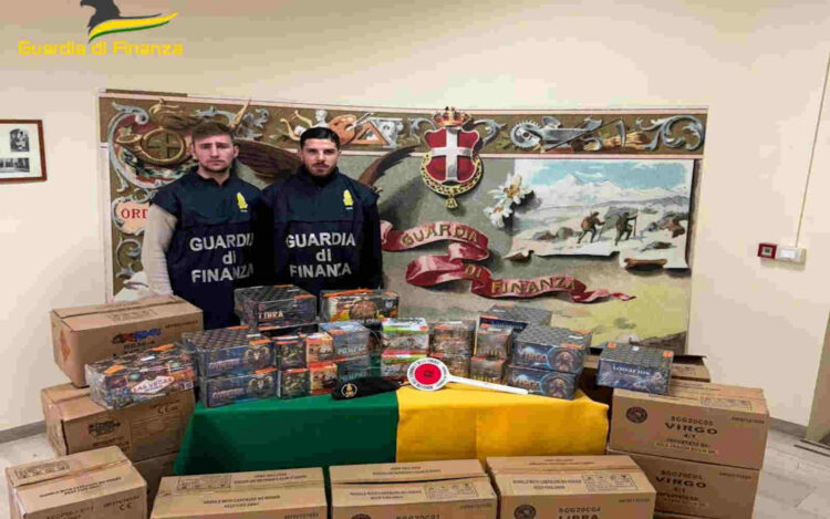 Ragusa: sequestrati a Scicli oltre 330 kg di fuochi d’artificio illegali