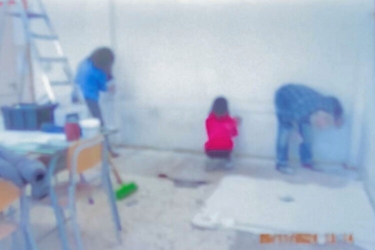 Scuola Ragusa, gli alunni della 1A si rimboccano le maniche per migliorare la propria aula