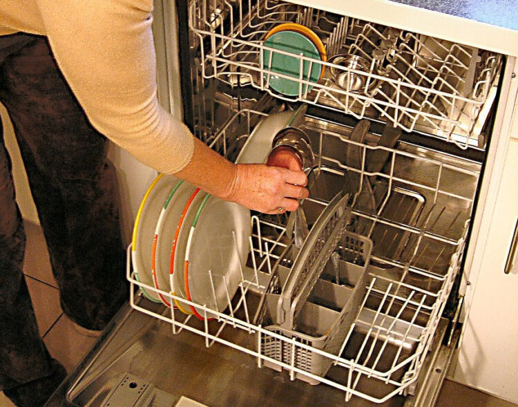 Bonus lavastoviglie da 200 euro: requisiti e come fare domanda