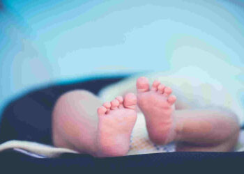 Bimbo di 10 mesi cade dalla culla, è con prognosi riservata