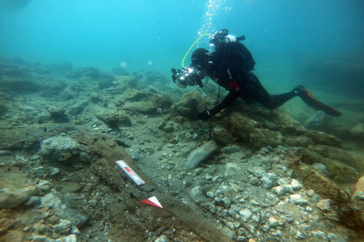 Ritrovato un relitto arcaico nelle acque di Ispica: 6 ancore bizantine e litiche FOTO