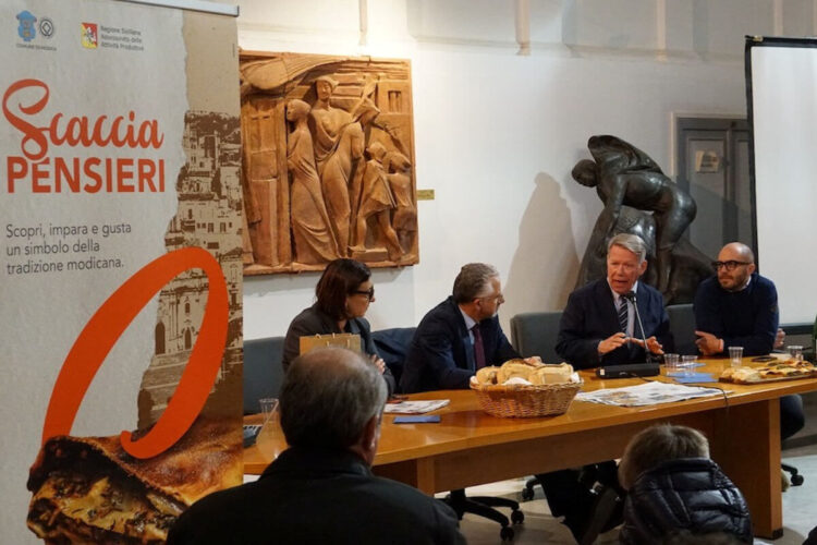 Modica ha celebrato la Scaccia Modicana: all'evento Gioacchino Bonsignore del TG5