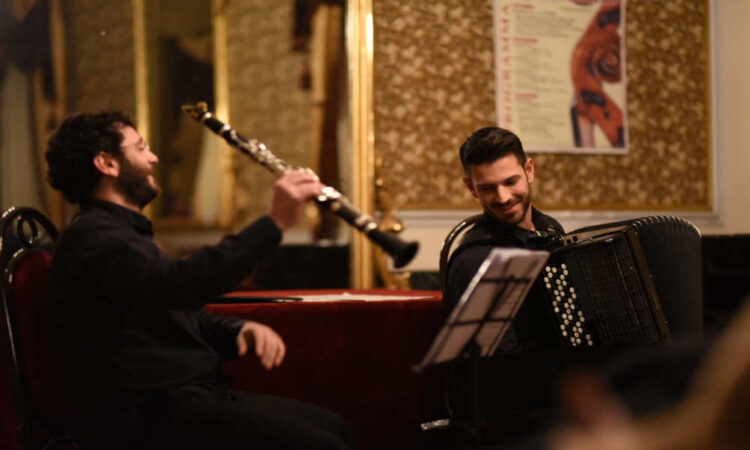 Ragusa: Shoah: Concerto per il Giorno della Memoria con il Duo RomAnce a Melodica