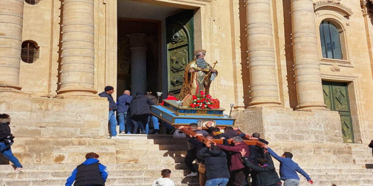 Giarratana: festa esterna di Sant'Antonio Abate, domani due Processioni e Messa del Vescovo