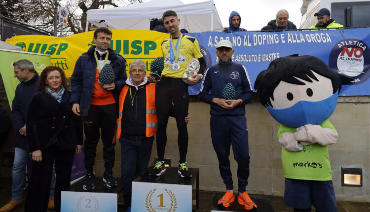 Marco Ercoli vince la Maratona di Ragusa 2025