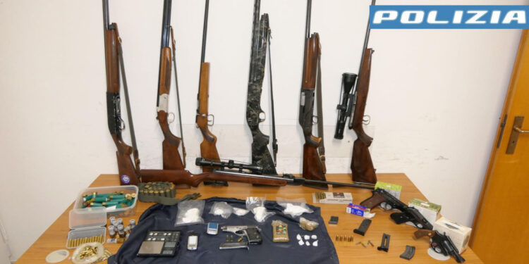 Stupefacenti a armi a Vittoria