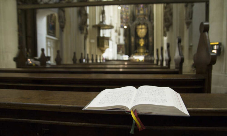 Vittoria, rubavano nelle chiese: arrestati