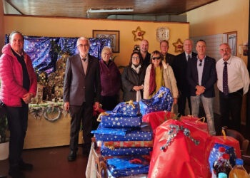 Il Gran Priorato di Sicilia dei Cavalieri di Malta OSJ porta doni all'associazione Madonna della Tenda di Acireale