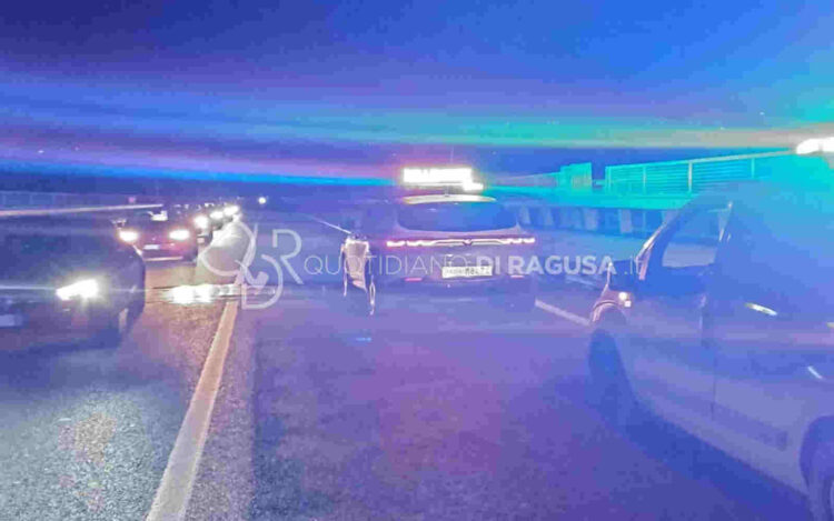 Traffico rallentato sulla SS 115 Modica-Ragusa per rottura griglia sul ponte Costanzo
