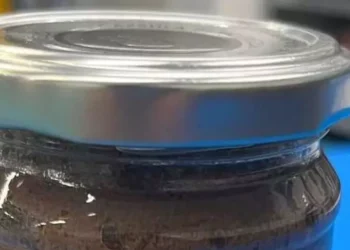 Avviso Ministero della Salute, richiamo per alcuni lotti di patè di olive: ecco quali