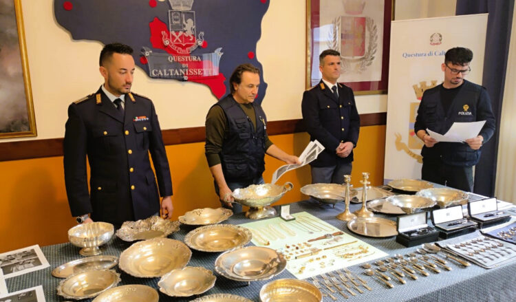 Truffa del maresciallo a Caltanissetta: donna consegna beni preziosi per evitare arresto del marito