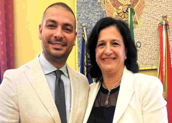 Tentato furto con spaccata a Comiso: solidarietà del sindaco e assessore