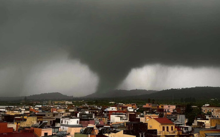 Il ciclone tunisino Gabri in Sicilia, spaventoso tornado tra Avola e Noto: è black out